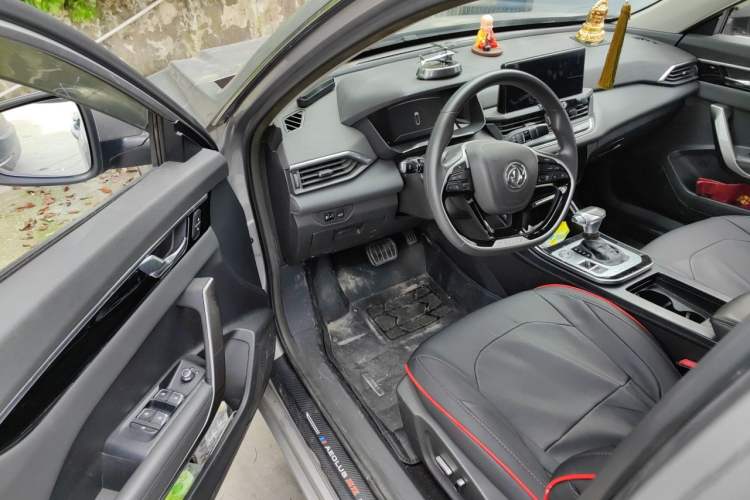 Used Dongfeng Aeolus Yixuan 2020 230T Automatic Advanced Edition Driver Seat