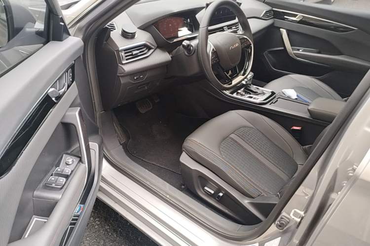 Used Dongfeng Aeolus Yixuan 2020 230T Automatic Cool Track Edition Driver Seat