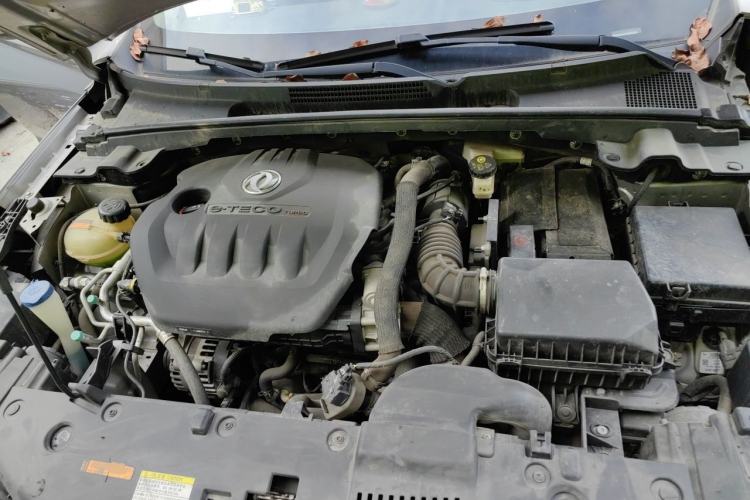 Used Dongfeng Aeolus Yixuan 2020 230T Automatic Advanced Edition Engine Bay