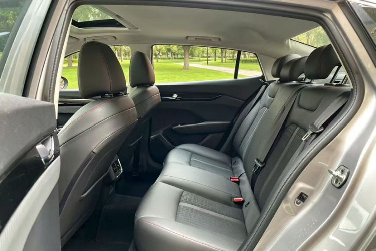 Used Dongfeng Aeolus Yixuan 2020 230T Automatic Cool Track Edition Exterior 8
