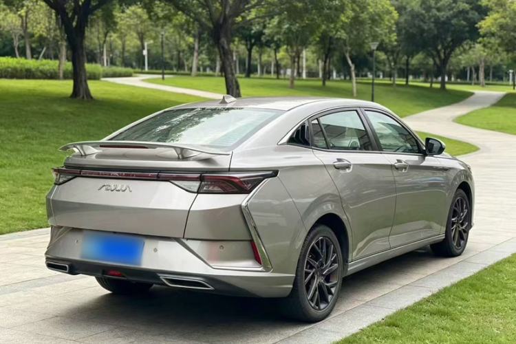 Used Dongfeng Aeolus Yixuan 2020 230T Automatic Cool Track Edition Exterior 9