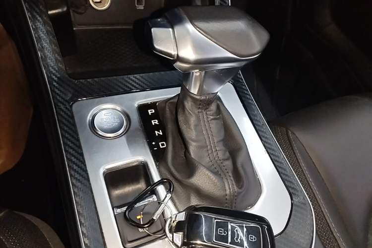 Used Dongfeng Aeolus Yixuan 2020 230T Automatic Cool Edition Gear Lever