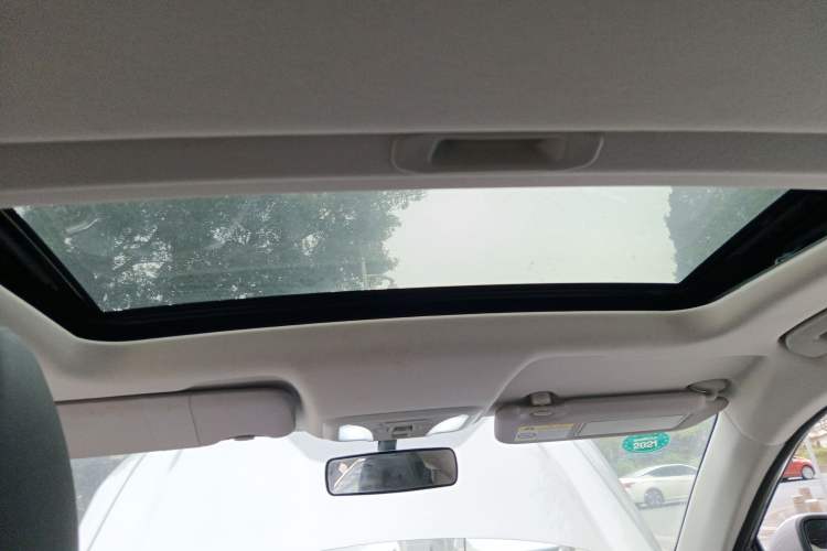 Used Dongfeng Aeolus Yixuan 2020 230T Automatic Advanced Edition Headliner
