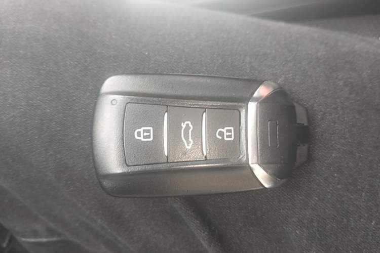 Used Dongfeng Aeolus Yixuan 2020 230T Automatic Cool Track Edition Interior 1