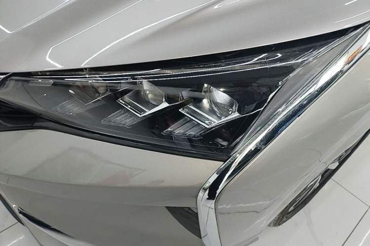 Used Dongfeng Aeolus Yixuan 2020 230T Automatic Cool Edition Left Front Headlight