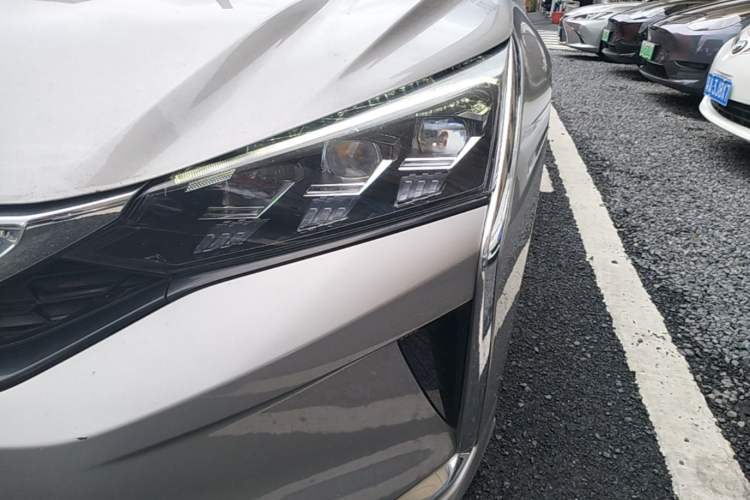 Used Dongfeng Aeolus Yixuan 2020 230T Automatic Cool Track Edition Left Front Headlight
