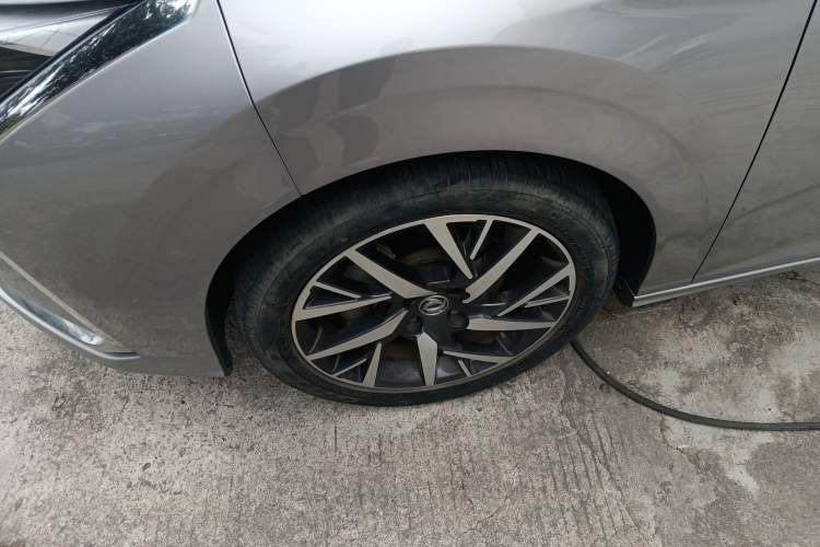 Used Dongfeng Aeolus Yixuan 2020 230T Automatic Advanced Edition Left Front Wheel Hub