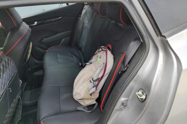Used Dongfeng Aeolus Yixuan 2020 230T Automatic Advanced Edition Left Rear Seat