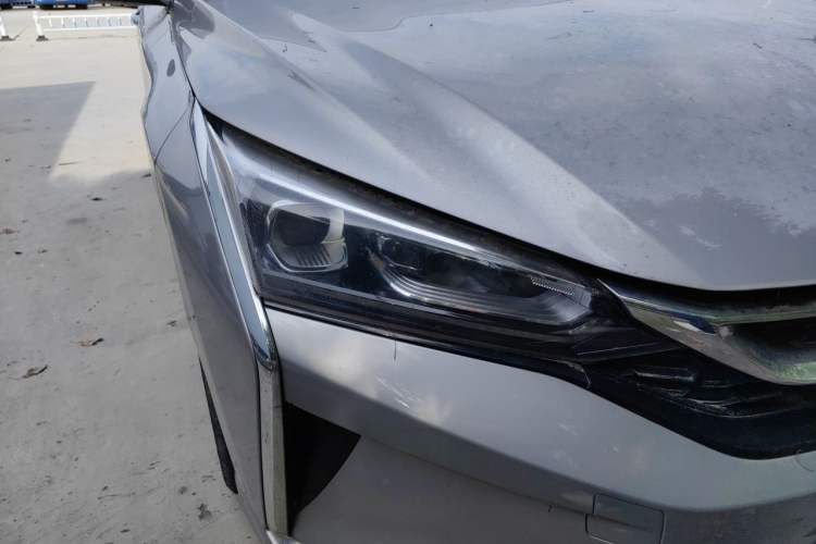 Used Dongfeng Aeolus Yixuan 2020 230T Automatic Advanced Edition Right Front Headlight