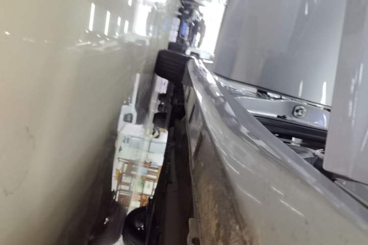 Used Dongfeng Aeolus Yixuan 2020 230T Automatic Cool Track Edition Right Side Sill