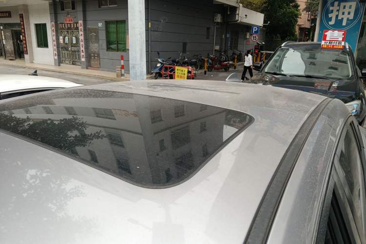 Used Dongfeng Aeolus Yixuan 2020 230T Automatic Advanced Edition Roof