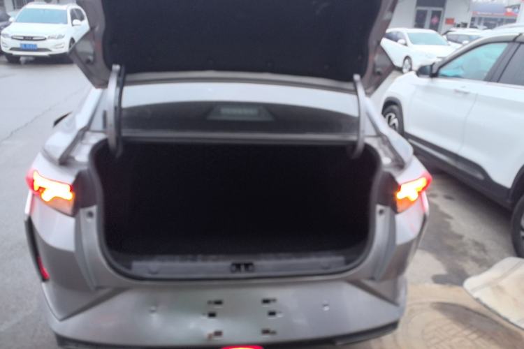 Used Dongfeng Aeolus Yixuan 2020 230T Automatic Advanced Edition Trunk