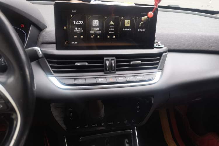 Used Dongfeng Aeolus Yixuan 2020 230T Automatic Cool Edition Audio And AC Panel