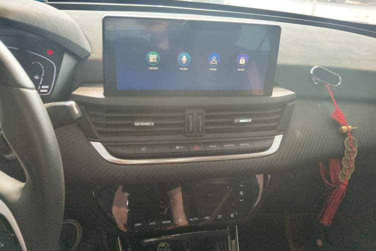 Used Dongfeng Aeolus Yixuan 2020 230T Automatic Cool Track Edition Audio And AC Panel