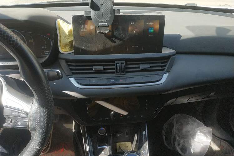 Used Dongfeng Aeolus Yixuan 2020 200T Manual Ignition Edition Audio And AC Panel