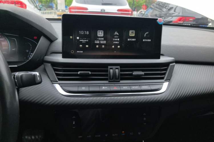 Used Dongfeng Aeolus Yixuan 2020 230T Automatic Cool Stylish Dark Knight Edition Audio And AC Panel