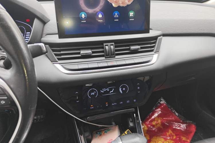 Used Dongfeng Aeolus Yixuan 2020 230T Automatic Cool Edition Audio And AC Panel