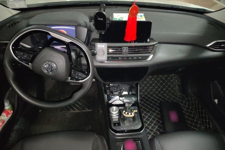 Used Dongfeng Aeolus Yixuan 2020 230T Automatic Advanced Edition Center Console