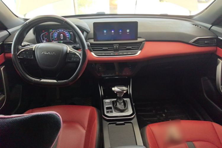 Used Dongfeng Aeolus Yixuan 2020 230T Automatic Dazzle Track Rider Edition Center Console