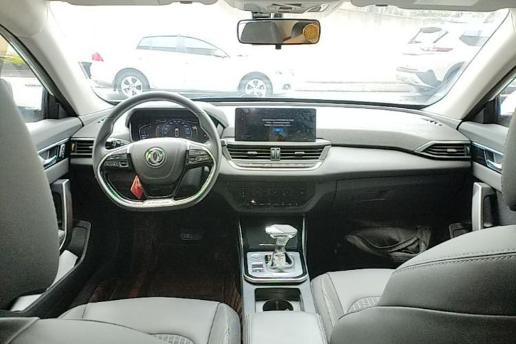 Used Dongfeng Aeolus Yixuan 2020 230T Automatic Advanced Edition Center Console