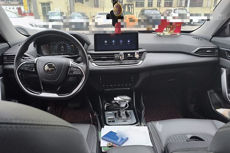 Used Dongfeng Aeolus Yixuan 2020 230T Automatic Advanced Edition Center Console