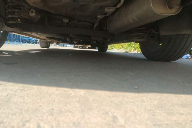 Used Dongfeng Aeolus Yixuan 2020 230T Automatic Glare-Proof Dark Knight Edition Chassis Rear