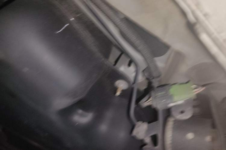 Used Dongfeng Aeolus Yixuan 2020 230T Automatic Cool Track Edition Chassis Rear Left