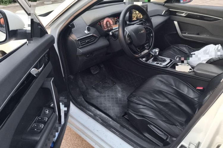 Used Dongfeng Aeolus Yixuan 2020 230T Automatic Dazzle Track Edition Driver Seat