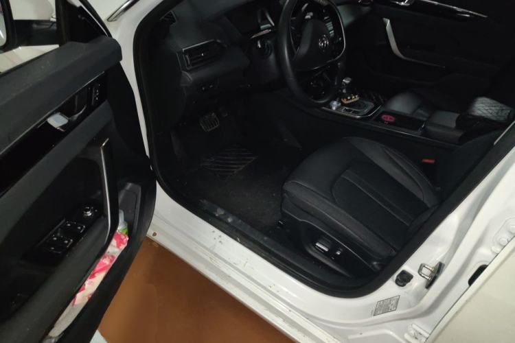 Used Dongfeng Aeolus Yixuan 2020 230T Automatic Advanced Edition Driver Seat