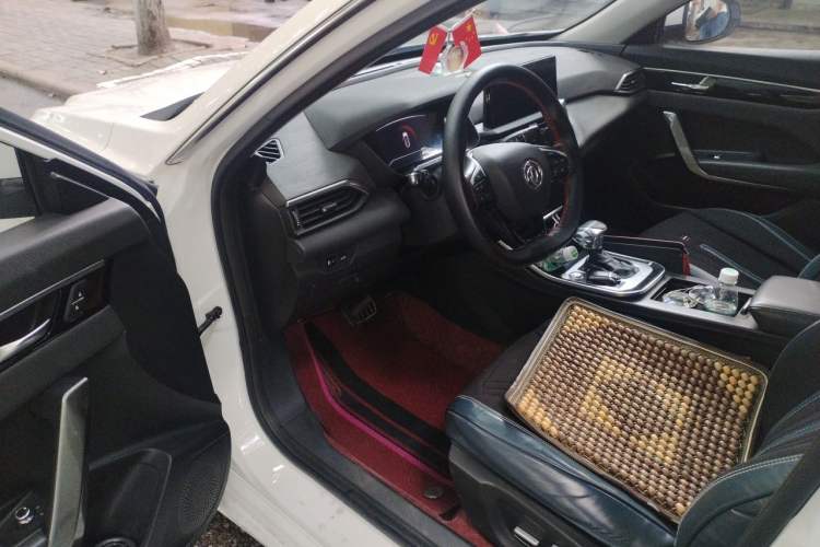 Used Dongfeng Aeolus Yixuan 2020 230T Automatic Advanced Edition Driver Seat