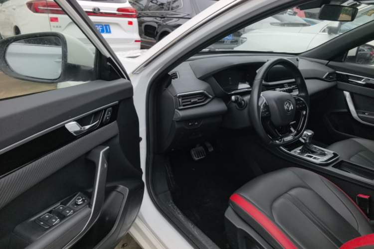 Used Dongfeng Aeolus Yixuan 2020 230T Automatic Cool Stylish Dark Knight Edition Driver Seat