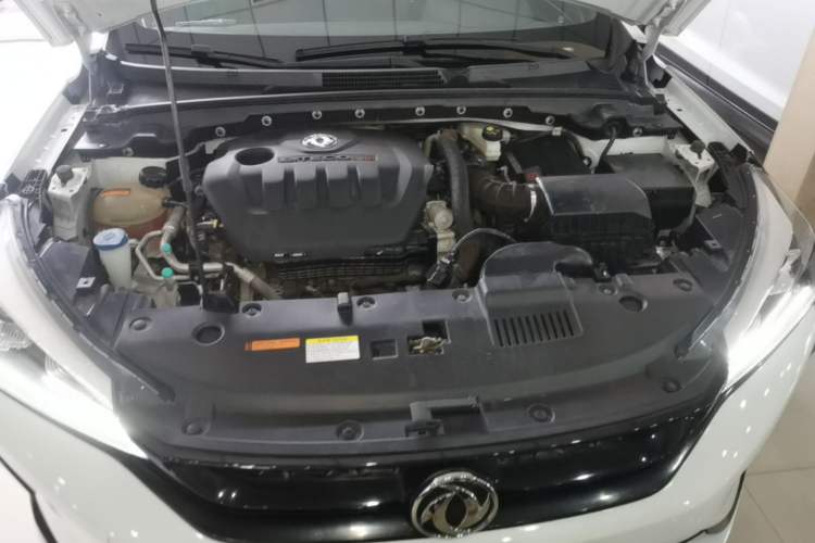 Used Dongfeng Aeolus Yixuan 2020 230T Automatic Glare-Proof Dark Knight Edition Engine Bay