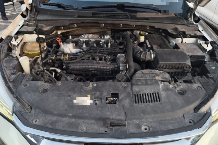 Used Dongfeng Aeolus Yixuan 2020 230T Automatic Dazzle Track Edition Engine Bay