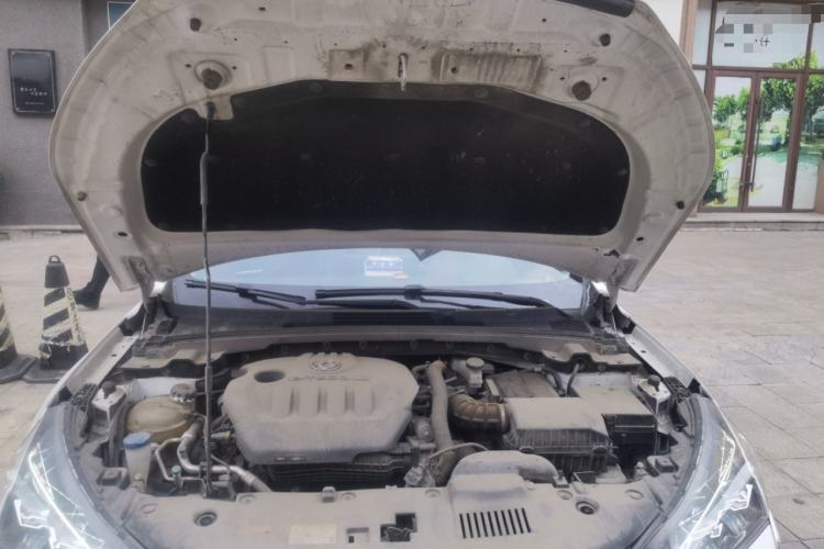 Used Dongfeng Aeolus Yixuan 2020 230T Automatic Cool Edition Engine Bay