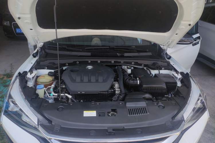 Used Dongfeng Aeolus Yixuan 2020 230T Automatic Advanced Edition Engine Bay