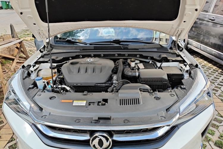 Used Dongfeng Aeolus Yixuan 2020 230T Automatic Advanced Edition Engine Bay