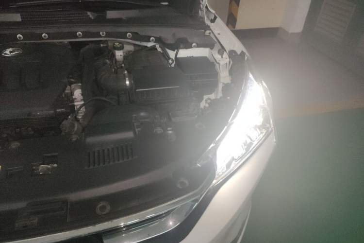 Used Dongfeng Aeolus Yixuan 2020 230T Automatic Cool Track Edition Engine Bay Left