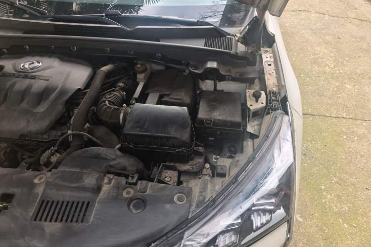Used Dongfeng Aeolus Yixuan 2020 230T Automatic Cool Edition Engine Bay Left