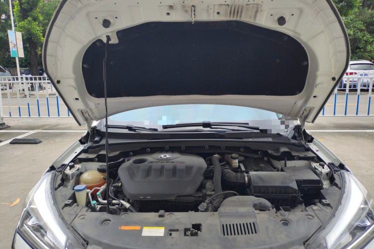 Used Dongfeng Aeolus Yixuan 2020 230T Automatic Advanced Edition Engine Bay