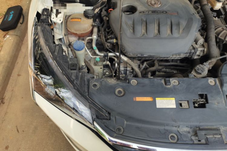 Used Dongfeng Aeolus Yixuan 2020 230T Automatic Cool Track Rider Edition Engine Bay Right