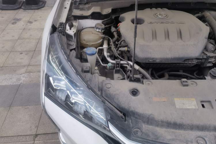 Used Dongfeng Aeolus Yixuan 2020 230T Automatic Cool Edition Engine Bay Right