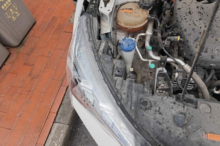 Used Dongfeng Aeolus Yixuan 2020 230T Automatic Cool Edition Engine Bay Right