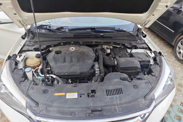 Used Dongfeng Aeolus Yixuan 2020 230T Automatic Dazzle Track Edition Engine Bay
