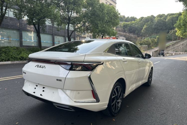 Used Dongfeng Aeolus Yixuan 2020 230T Automatic Dazzle Track Edition Exterior 2
