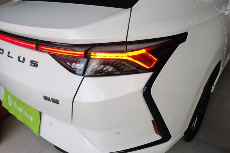 Used Dongfeng Aeolus Yixuan 2020 230T Automatic Glare-Proof Dark Knight Edition Exterior 3