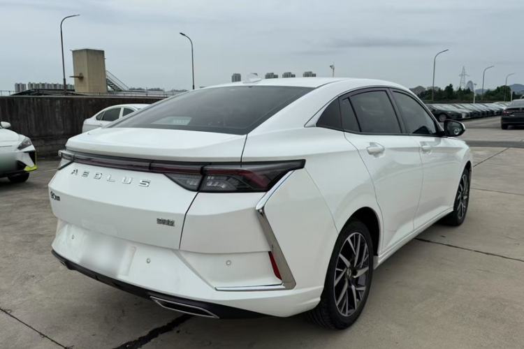 Used Dongfeng Aeolus Yixuan 2020 230T Automatic Advanced Edition Exterior 3