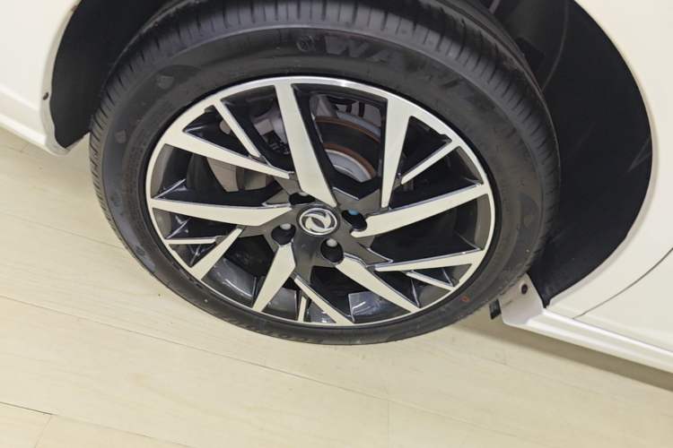 Used Dongfeng Aeolus Yixuan 2020 230T Automatic Advanced Edition Exterior 5