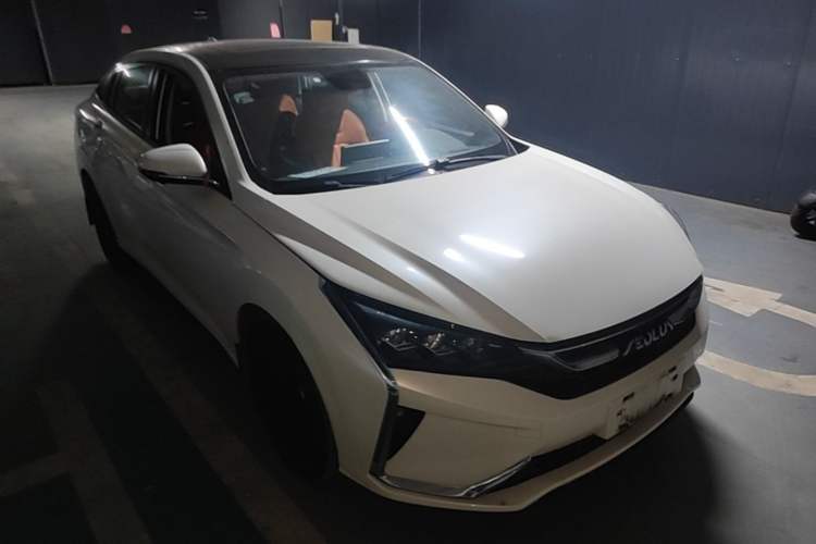 Used Dongfeng Aeolus Yixuan 2020 230T Automatic Cool Edition Front Right 45 Deg