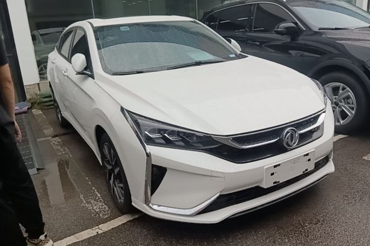 Used Dongfeng Aeolus Yixuan 2020 230T Automatic Cool Edition Front Right 45 Deg