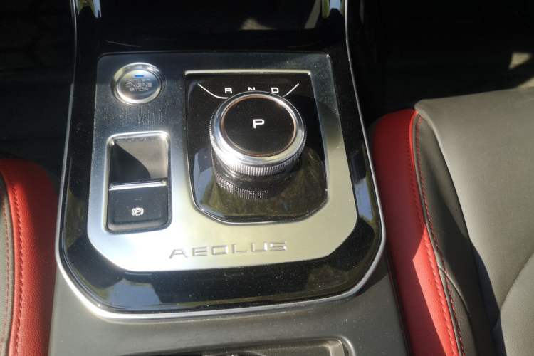 Used Dongfeng Aeolus Yixuan 2020 200T Automatic XuanYao Edition Gear Lever